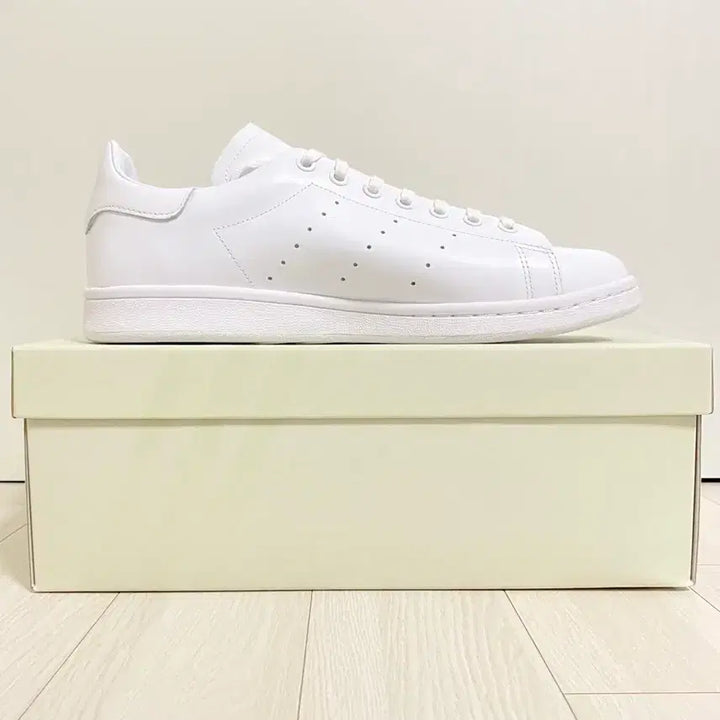 [BUNJANG] DOVER STREET MARKET X ADIDAS STAN SMITH / DOVER STREET MARKET X ADIDAS STAN SMITH