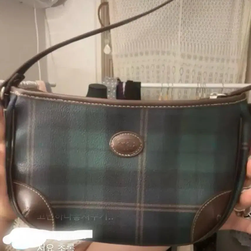 [BUNJANG] Teenie Weenie Check Shoulder Bag / 티니위니 체크 숄더백