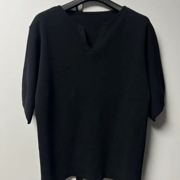 [BUNJANG] Side Slit Knit T-shirt / 반팔 트임 니트