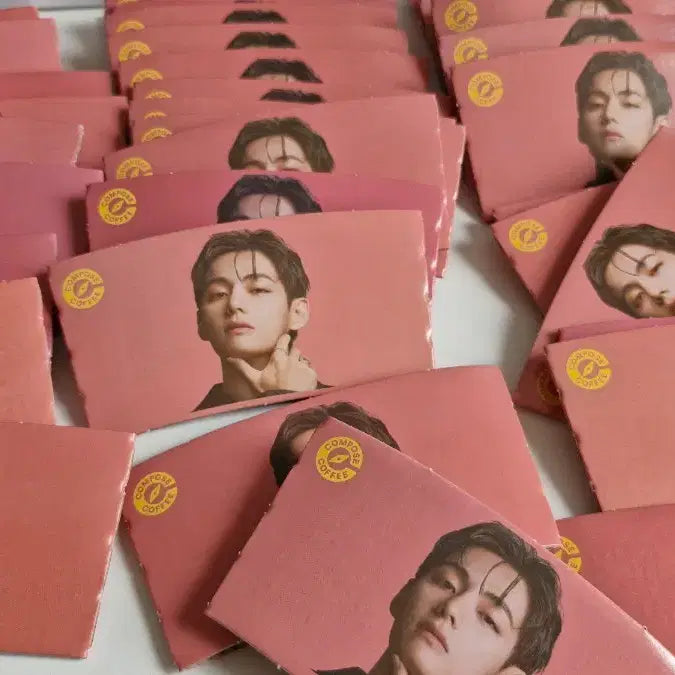 [BUNJANG] Compose Coffee BTS V Cup Holder Bundle Set / 컴포즈커피 방탄소년단 뷔 컵홀더 50장 일괄