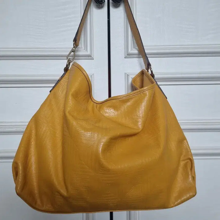 [BUNJANG] VINCIS Leather Shoulder Bag - Yellow / 빈치스 빈치 가죽 숄더백 옐로우