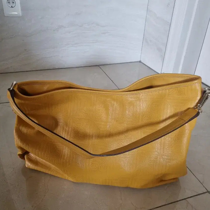 [BUNJANG] VINCIS Leather Shoulder Bag - Yellow / 빈치스 빈치 가죽 숄더백 옐로우