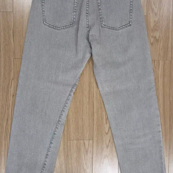 [BUNJANG] Toteme Twisted Seam Denim Jeans / 토템 미드그레이 데님 26
