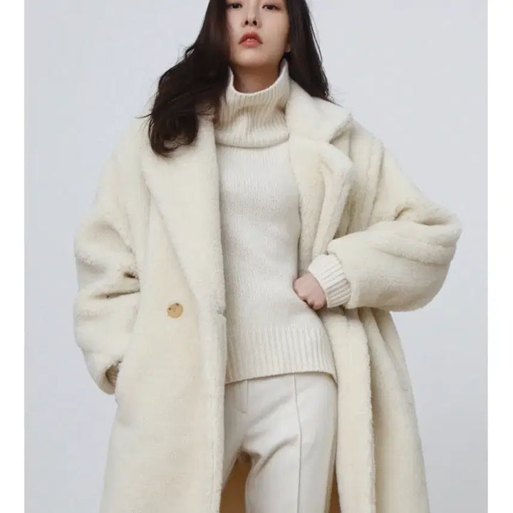 [BUNJANG] Selectism Teddy Bear Long Coat Ivory / 셀렉티즘 테디베어 롱코트 아이보리 66~77