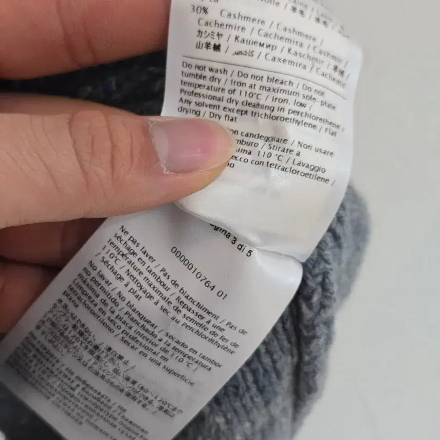 [BUNJANG] Valentino Cashmere Knit Sweater / 발렌티노 캐시미어 니트