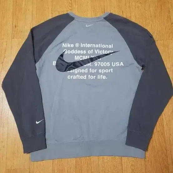 [BUNJANG] Nike Double Swoosh Functional Sweatshirt Size 100 / (정품, 최상급) 나이키 더블 스우시 기능성 맨투맨 넉넉한 100