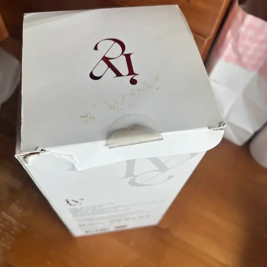 [BUNJANG] IVE Official Light Stick (Ver. 1) / 아이브 응원봉 구버전