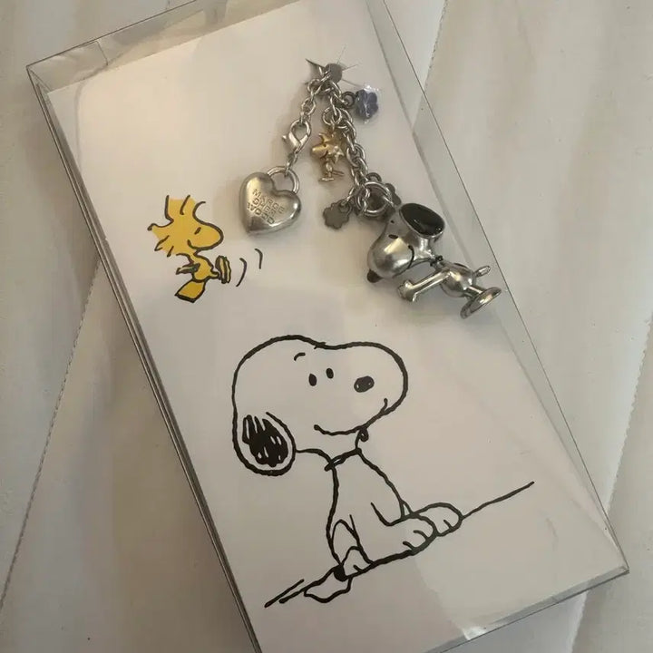 [SOLD OUT] 마지셔우드 스누피 keychain