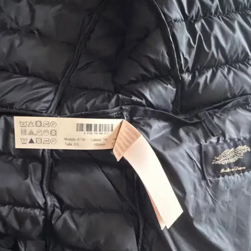 [BUNJANG] Massimo Dutti Black Hooded Lightweight Padded Jumper / 마시모두띠 블랙 후드 패딩 점퍼 경량패딩