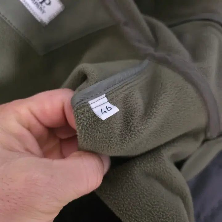 [BUNJANG] C.P. Company Soft Shell Hooded Jacket / CP컴퍼니 후드 소프트쉘 자켓 카키 46(95~슬림100)