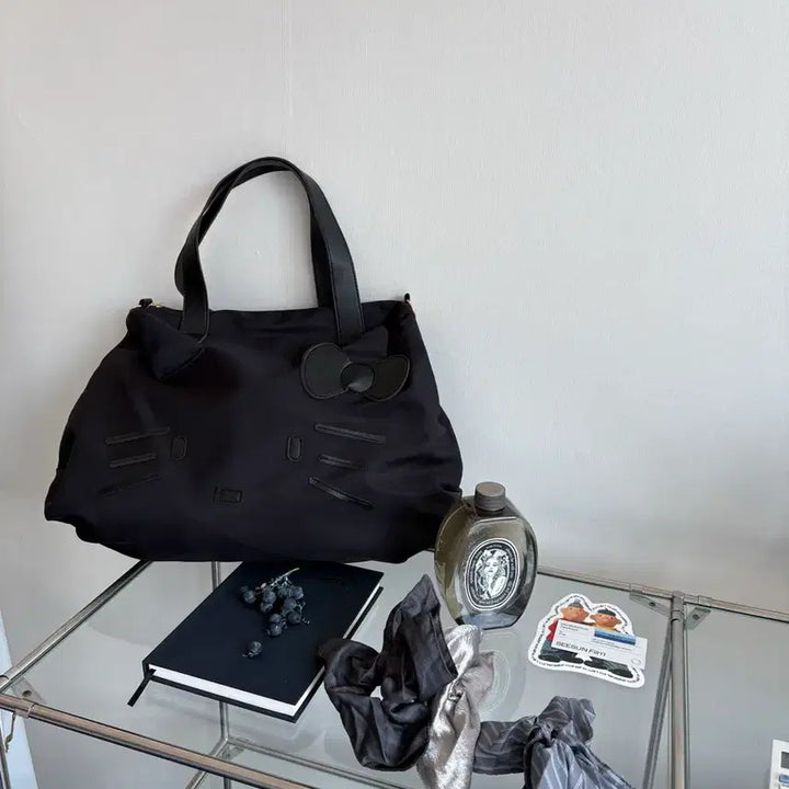 [BUNJANG] Hello Kitty Large Tote Bag Shoulder Crossbody Bag / 헬로키티 빅백 가방 여행용 가방 대학생 가방 숄더백 크로스백