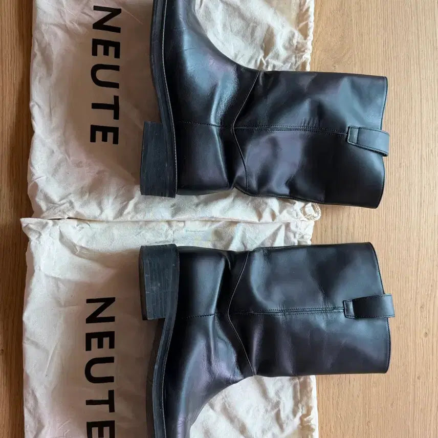 [BUNJANG] NEUTE Sojeanne 37.5 Shoes / NEUTE  X Sojeanne 37.5