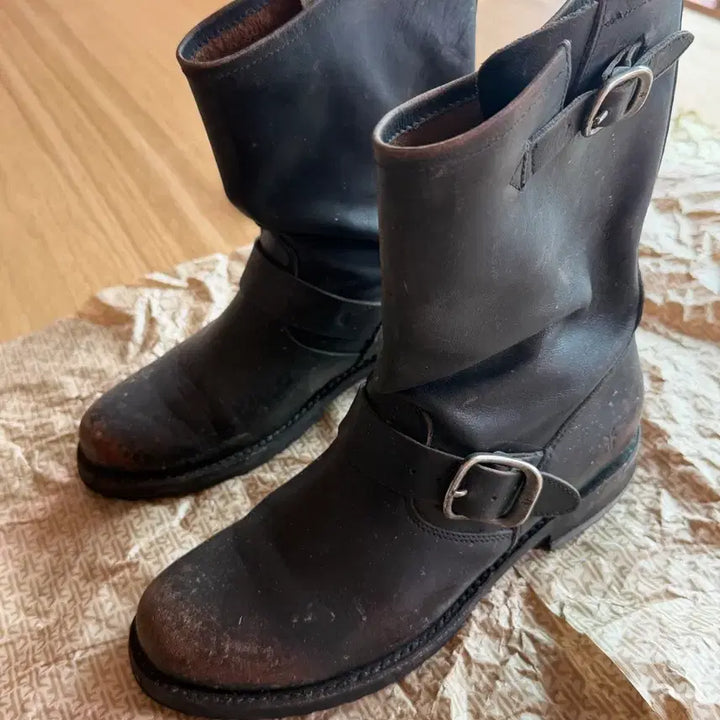 [SOLD OUT] Frye 7.5 ENGINEER 부츠