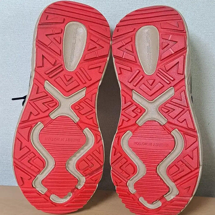 [BUNJANG] Peshura VTR 225 Trail Running Shoes / 페슈라 VTR 225 트레일 러닝화