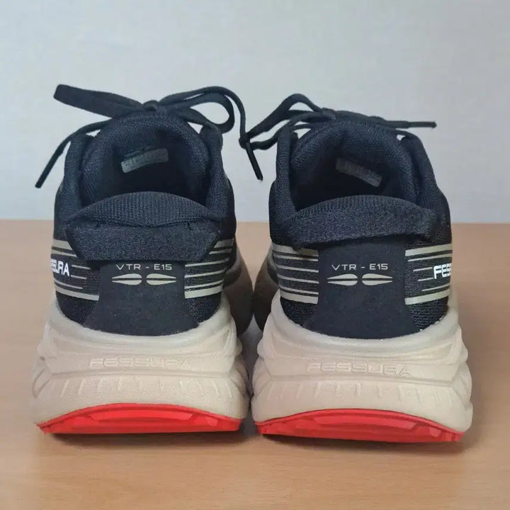 [BUNJANG] Peshura VTR 225 Trail Running Shoes / 페슈라 VTR 225 트레일 러닝화