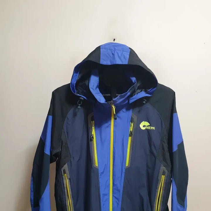 [BUNJANG] Nepa Hooded Windbreaker Jumper Size 100 / 네파 후드바람막이점퍼/100