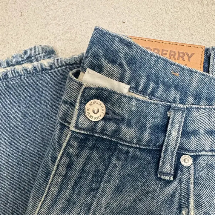 [BUNJANG] Burberry Denim Jeans / 버버리 데님 청바지
