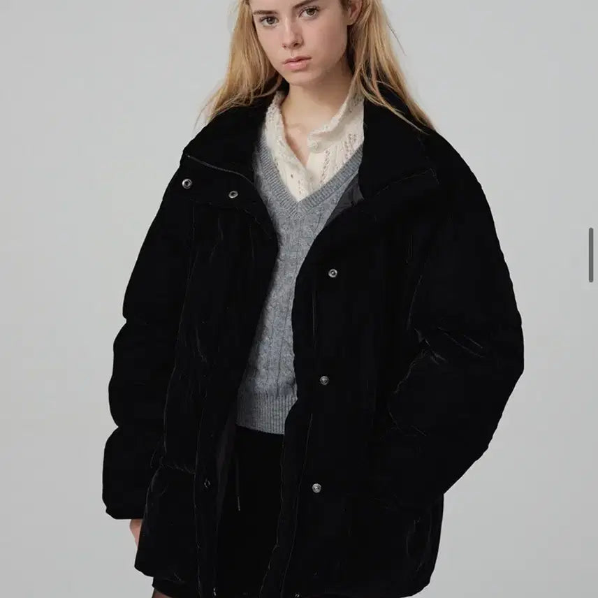 [BUNJANG] The Barnet Aube Goose Down Velvet Jacket / 더바넷 패딩 Aube Goose Down Velvet Jacket