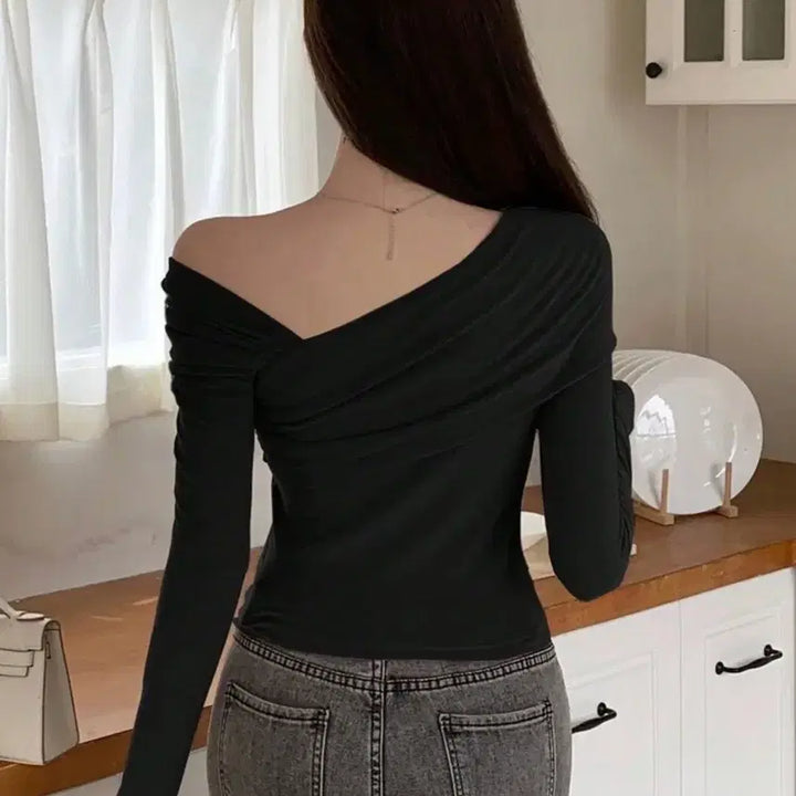 [BUNJANG] Black Off-Shoulder Long Sleeve Top / 블랙 오프숄더 긴팔 티셔츠 새상품