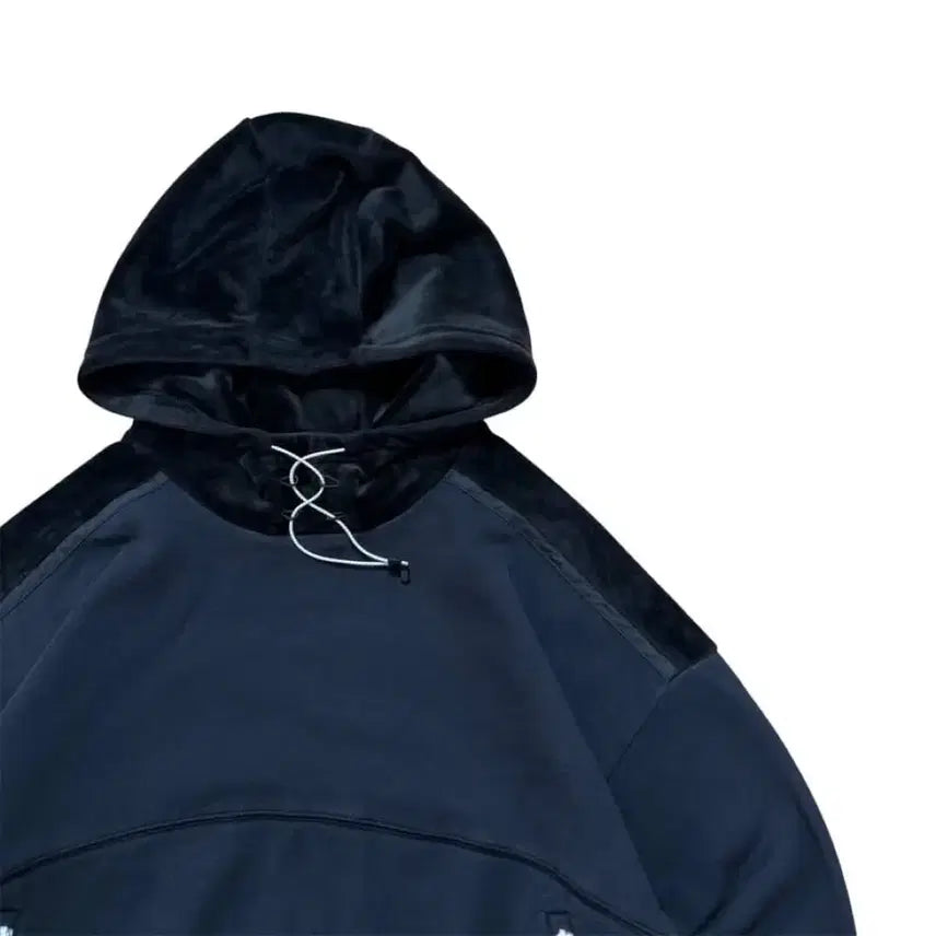 [BUNJANG] Under Armour Velvet Cropped Hoodie / 언더아머 벨벳 크롭 후드티