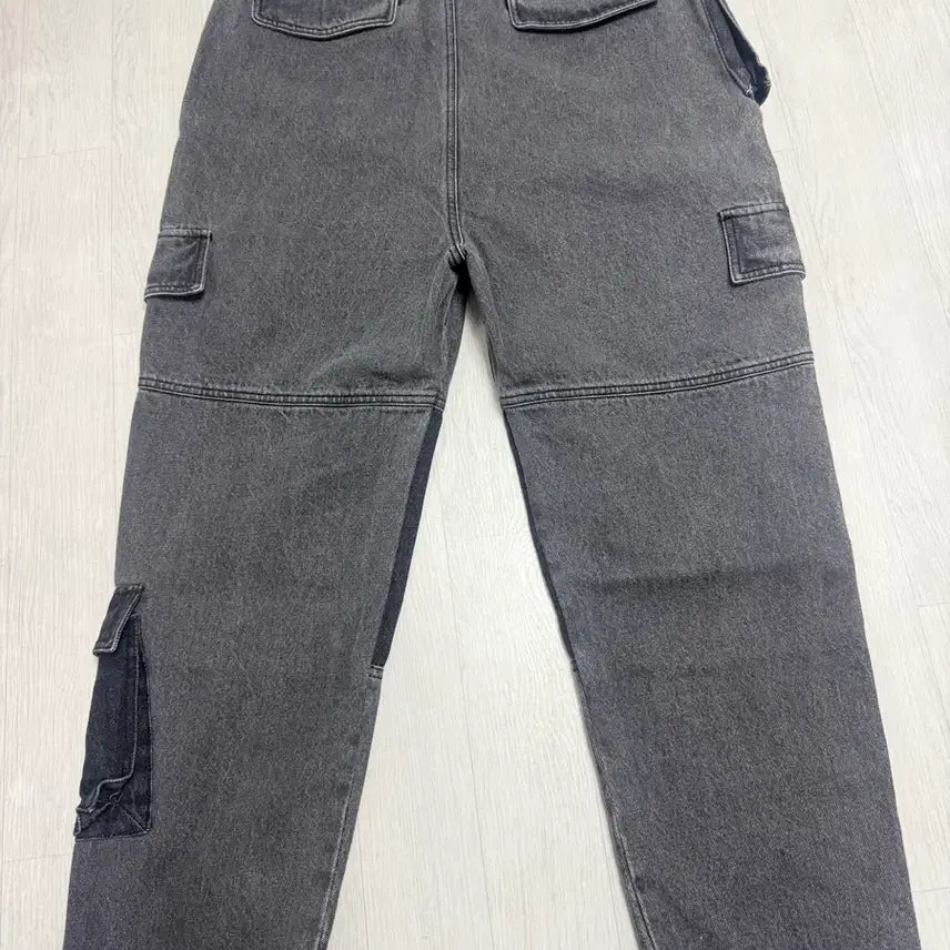 [BUNJANG] Juun.J Black Washed Patchwork Cargo Denim Pants / 준지 블랙 워싱 패치워크 카고 데님 팬츠