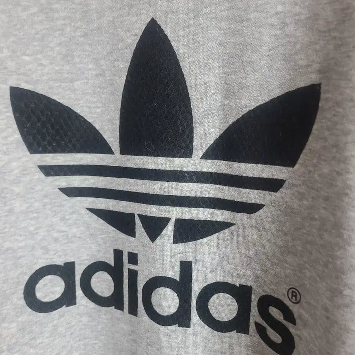 [BUNJANG] Adidas Trefoil Gray Sweatshirt (Size 100) / 아디다스 회색 트레포일 맨투맨 티셔츠(100)