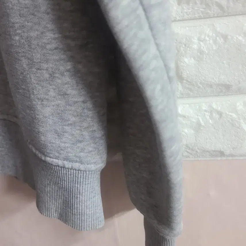 [BUNJANG] Adidas Trefoil Gray Sweatshirt (Size 100) / 아디다스 회색 트레포일 맨투맨 티셔츠(100)