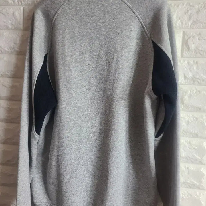 [BUNJANG] Adidas Trefoil Gray Sweatshirt (Size 100) / 아디다스 회색 트레포일 맨투맨 티셔츠(100)