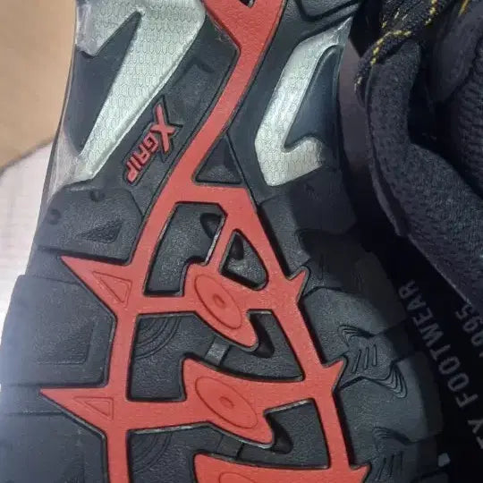 [BUNJANG] K2 KV-80 Gore-Tex Insulated Safety Boots / k2 고어텍 절연안전화 kv-80  토캡 있음 245미리~260미리