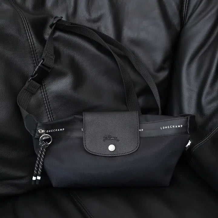 [BUNJANG] Longchamp Shoulder Bag Black Nylon Men&