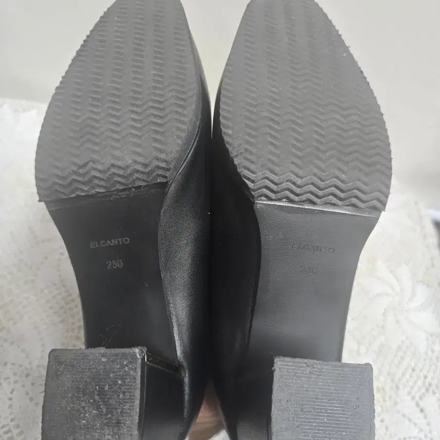 [BUNJANG] Elcanto MZZZ Black Pumps 230mm / 엘칸토 MZZZ 블랙 펌프스 230mm
