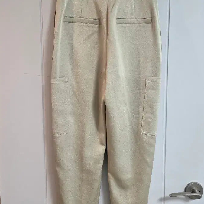 [BUNJANG] OBZEE Satin Light Khaki Top and Bottom Set / OBZEE 오브제 새틴 라이트 카키 상하의 세트
