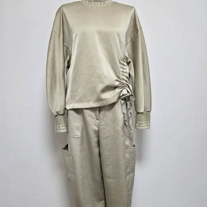 [BUNJANG] OBZEE Satin Light Khaki Top and Bottom Set / OBZEE 오브제 새틴 라이트 카키 상하의 세트