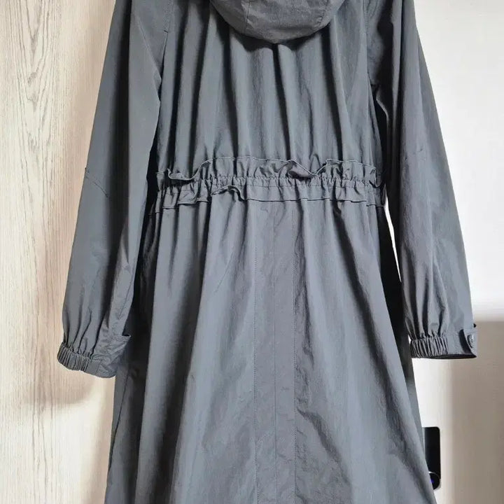 [BUNJANG] SI Defril Hooded Trench Coat / SI 씨 뒤프릴 후드 트렌치 코트