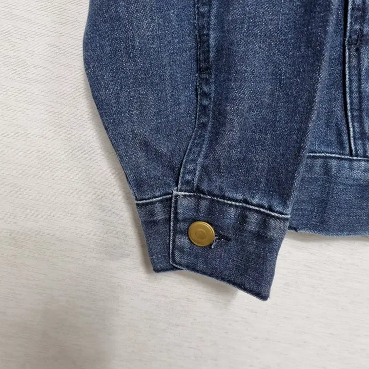 [BUNJANG] Nevermind Denim Jacket Embroidered Fluor Green Women&