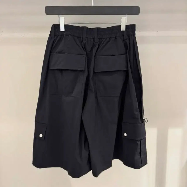[BUNJANG] Songzio Zzero Multi Pocket Bermuda Shorts (S Size) / 25SS 송지오 지제로 멀티 포켓 버뮤다 쇼츠 S사이즈