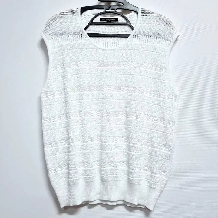 [BUNJANG] Lucky Brand White Knit Sleeveless Top / 럭키브랜드 화이트 니트 민소매100