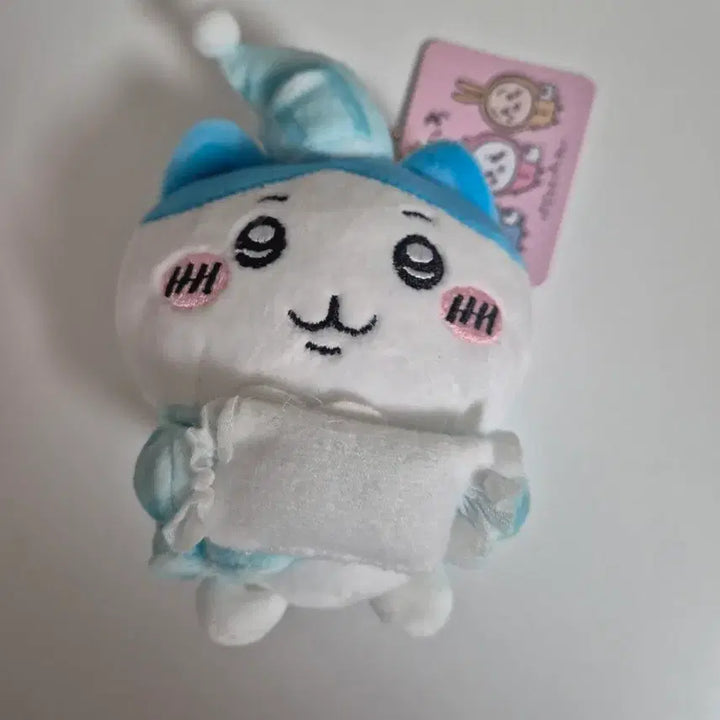 [BUNJANG] Chiikawa Hachiware Pajama Plush Keychain / 치이카와 먼작귀 하치와레 잠옷 인형 키링