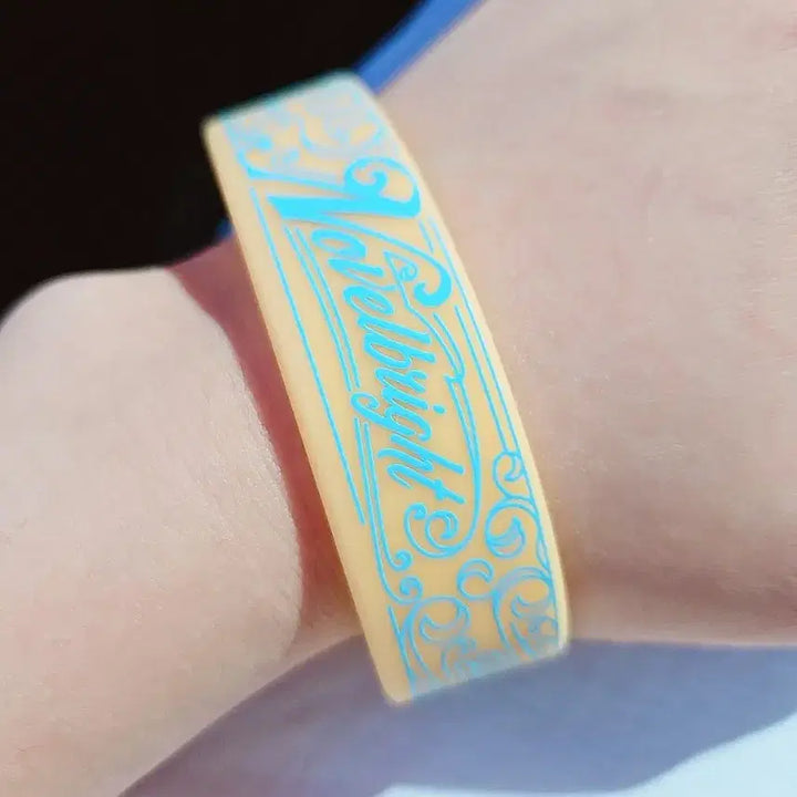 [BUNJANG] Novelbright 2023 UV Reactive Rubber Band Bracelet / 노벨브라이트 2023 자외선팔찌 러버밴드