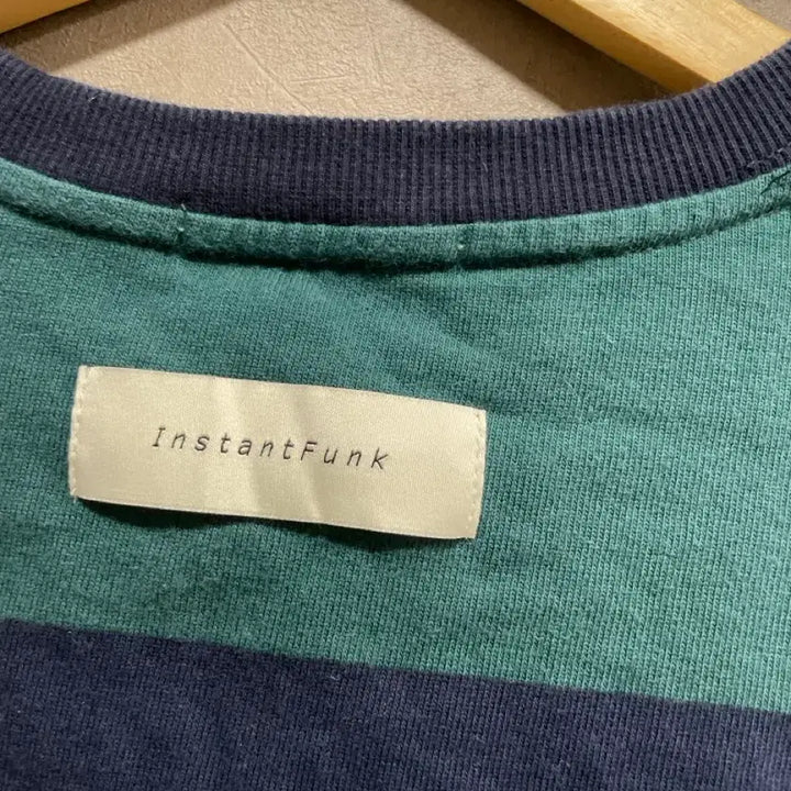 [BUNJANG] InstantFunk Stripe Long Sleeve Navy T-shirt / 전진착용/ 인스턴트펑크 스트라이프 롱슬리브 네이비 티셔츠