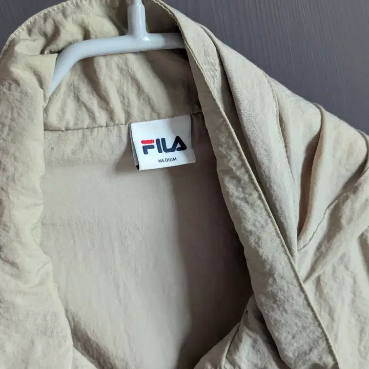 [SOLD OUT] BTS 방탄소년단 석진 휠라 Fila 바람막이 자켓 M 사이즈 손민수