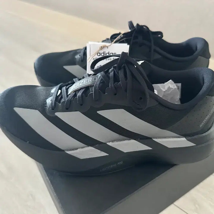 [BUNJANG] Adidas Adizero EVO SL Running Shoes (240) / 새상품) 아디다스 아디제로 EVO SL 러닝화(240사이즈)
