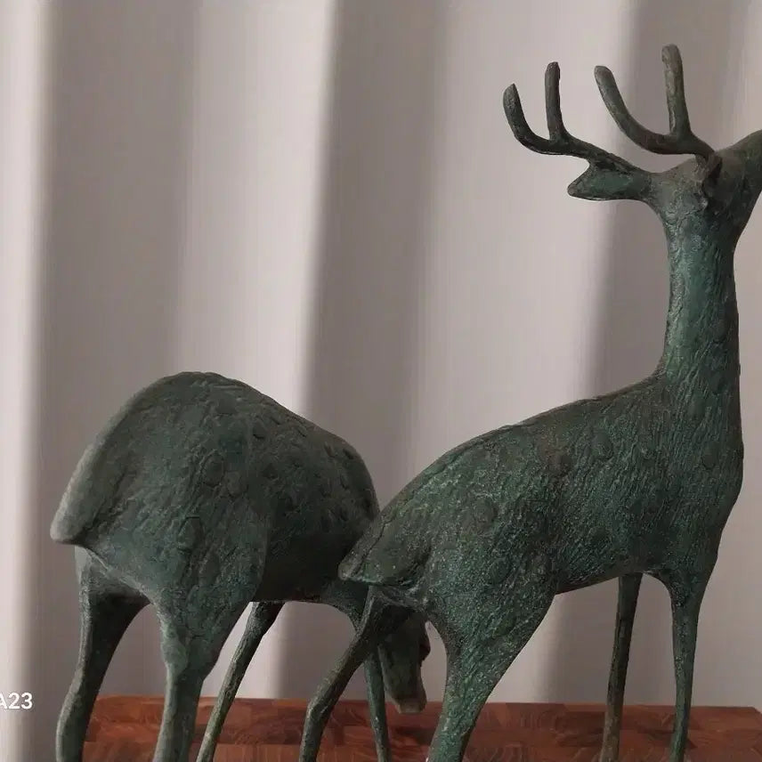 [BUNJANG] Bronze Deer Sculpture Ornament (Set of 2) / 사슴 청동 조각상 장식품 2마리