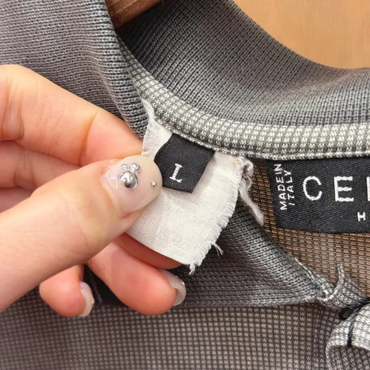 [BUNJANG] Celine Homme Patterned Short Sleeve Polo Shirt / 셀린느 옴므 패턴 반팔 카라티 포켓 디테일 클래식 그레이