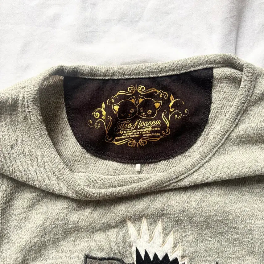[BUNJANG] Vintage Cat Illustration Long Sleeve Knit Top / 빈티지 고양이 갸루 롱 슬리브