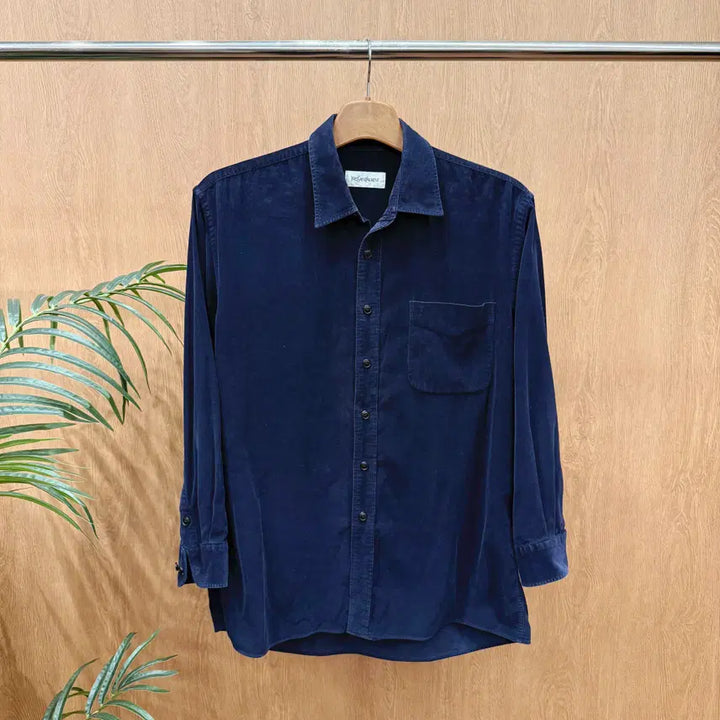 [BUNJANG] Yves Saint Laurent Classic Logo Embroidered Navy Button-Up Shirt / 입생로랑 셔츠 롤업 슬리브 클래식 버튼업 로고 자수 디테일 네이비