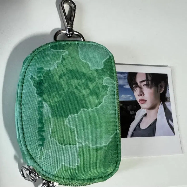 [SOLD OUT] 엔하이픈 팝업 공식굿즈 성훈파우치양도