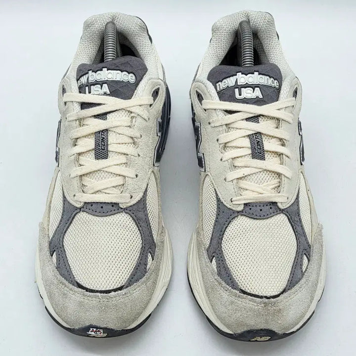 [BUNJANG] New Balance 990v3 Moonbeam Macadamia Nut Sneakers / 뉴발란스 990v3 문빔 마카다미아 넛 (285 D)