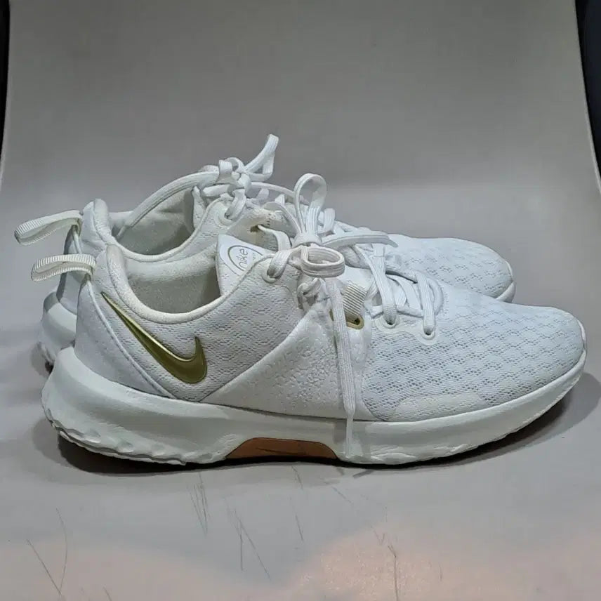[BUNJANG] Nike ReactX Infinity Run 4 230mm Sneakers / 나이키 리액트X 인피니티 런 4 230mm