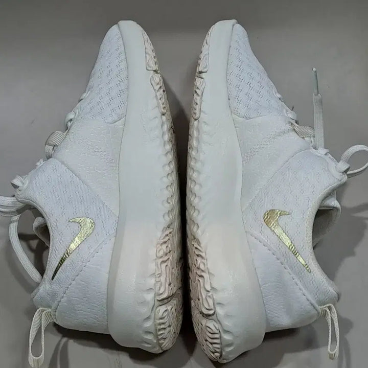 [BUNJANG] Nike ReactX Infinity Run 4 230mm Sneakers / 나이키 리액트X 인피니티 런 4 230mm